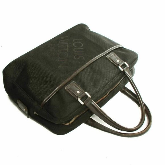 Authentic Louis Vuitton Damier Geant Yack Briefcase - Picture 5 of 10